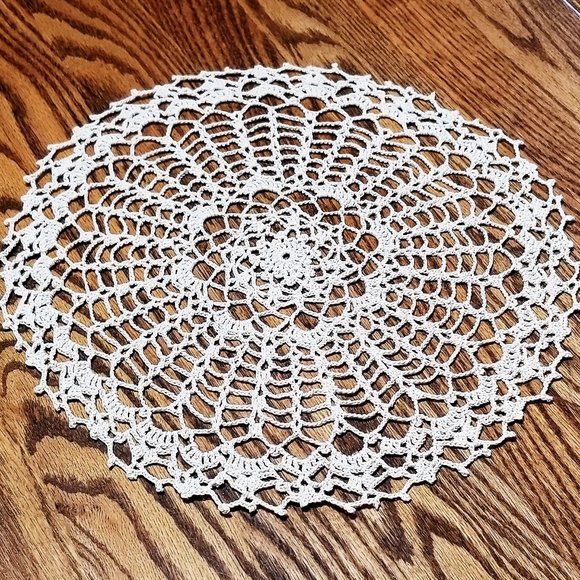 Hand Crafted Other - New Hand Crafted Natural Candy Dish 13" Doily